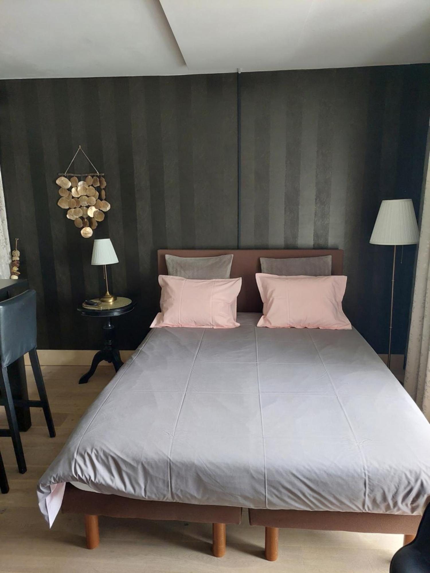 La Chambre Et Le Studio Du Chateau Du Golf De Bernalmont Льеж Экстерьер фото